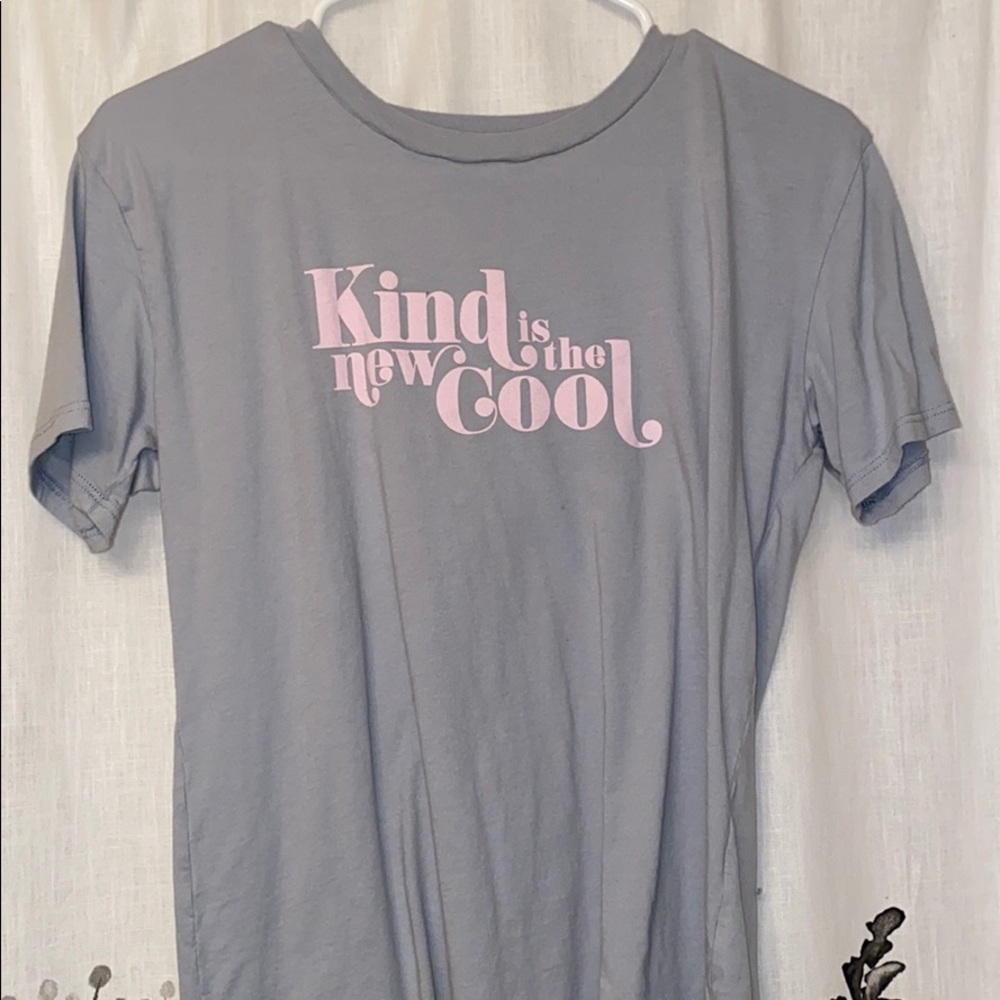 Graphic tee